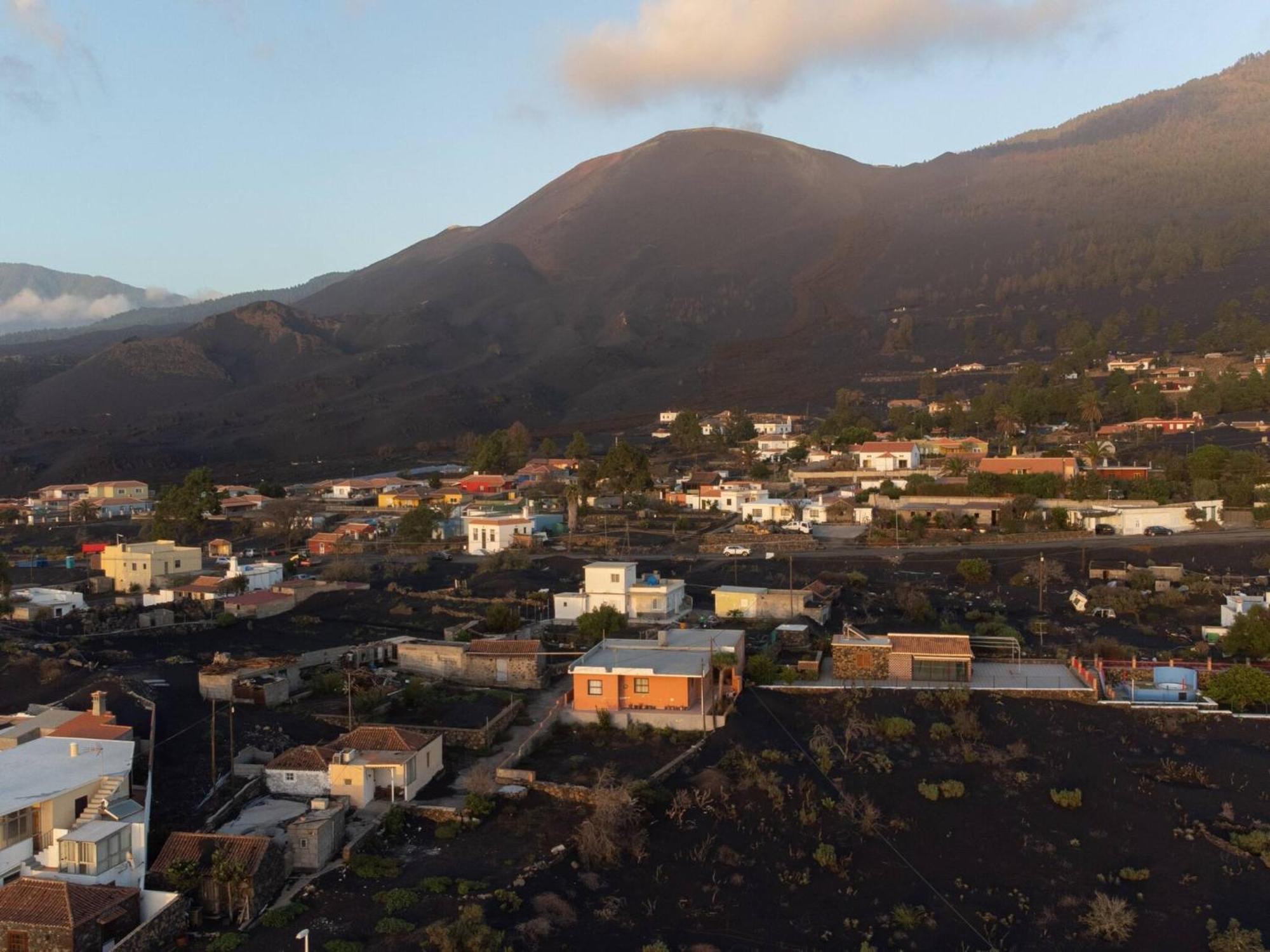 Finca Las Huellas - Moderno Apartamento Con Vistas Al Mar Y Al Volcan Los Llanos De Aridane Luaran gambar