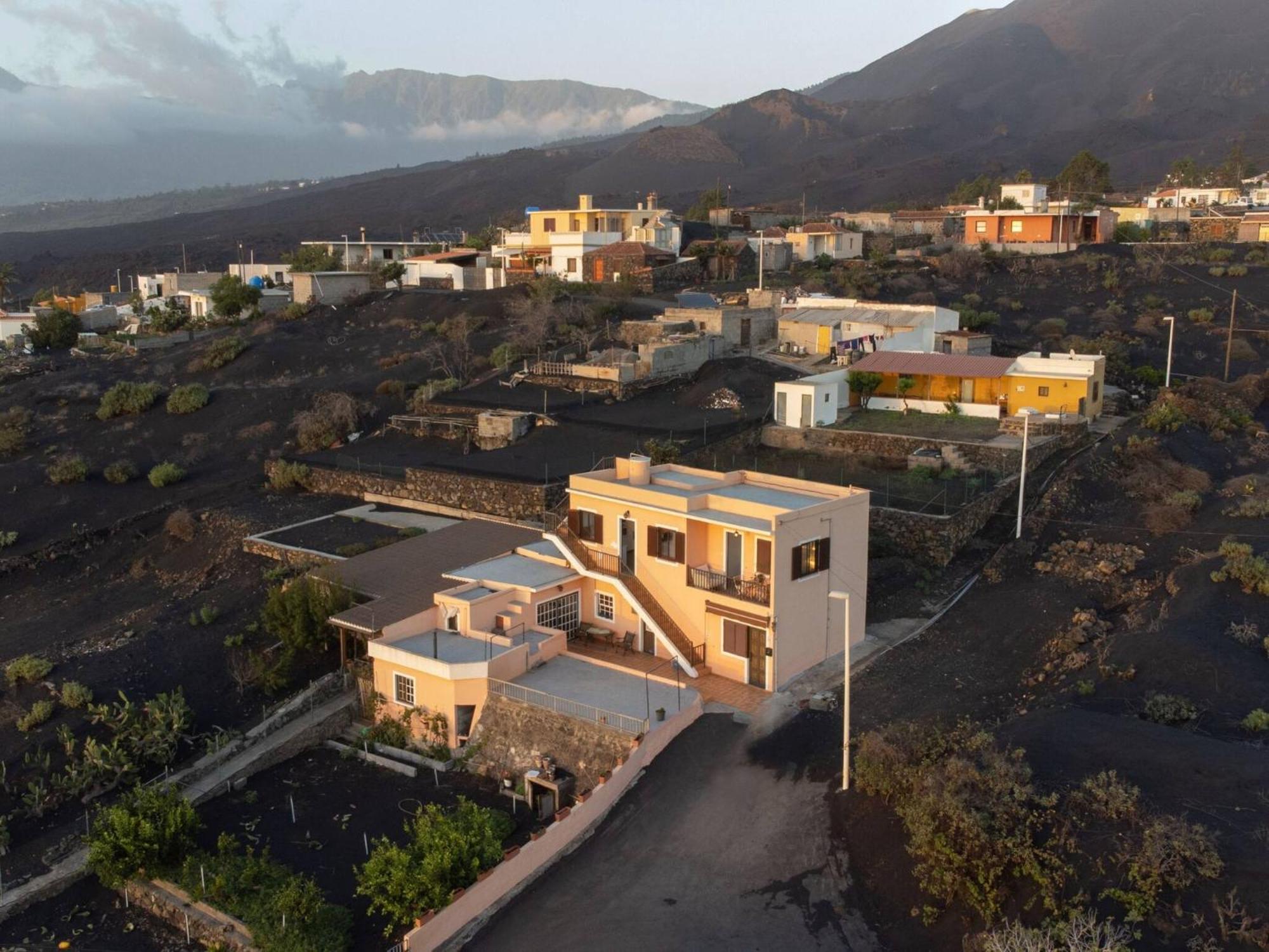 Finca Las Huellas - Moderno Apartamento Con Vistas Al Mar Y Al Volcan Los Llanos De Aridane Luaran gambar